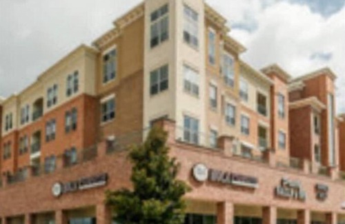 Astrodome Apartment | Cozy One-Bedroom Retreat Perfect for Families of Four