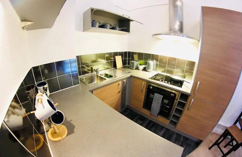 Nottingham City Centre Apartment | Cozy Studio Apartment in Nottingham with Kitchen and Breakfast