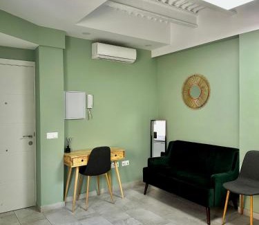 Perchel Norte Apartment | Stylish Studio Apartment in Vibrant Malaga - 8.1/10 Rated