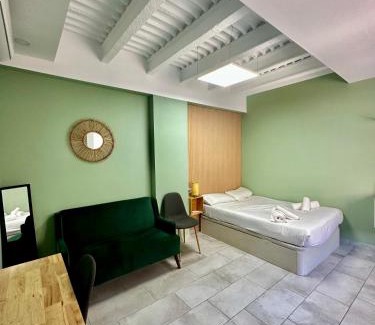 Perchel Norte Apartment | Stylish Studio Apartment in Vibrant Malaga - 8.1/10 Rated