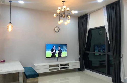 Tropicana Apartment | Relaxing Studio Apartment with Pool & Steam Bath in Damansara
