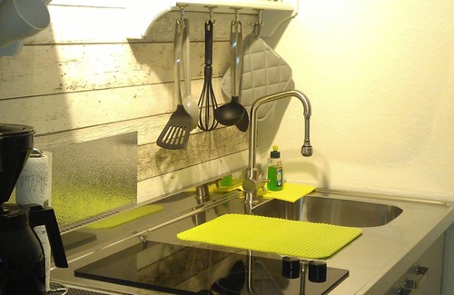Grafschaft Apartment | Cozy Studio Retreat Near Bonn & Ahrweiler with Spa Access