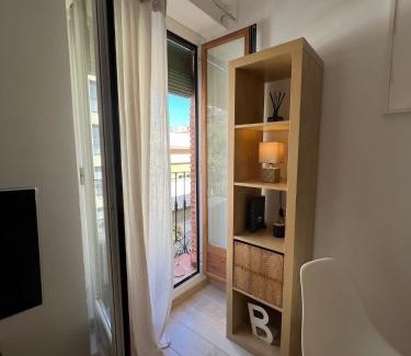Arapiles Apartment | Cozy Studio with Balconies - Rated 8.7/10 by Guests