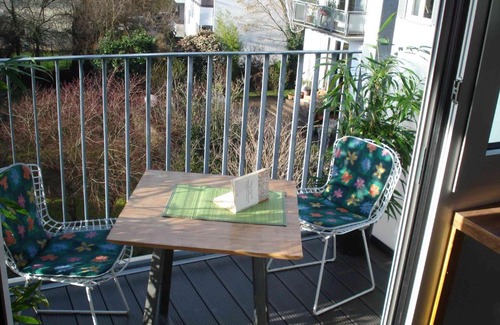 Altenburg House | Cozy Studio Retreat in Cannstatt – Rated 8.2/10 by Guests