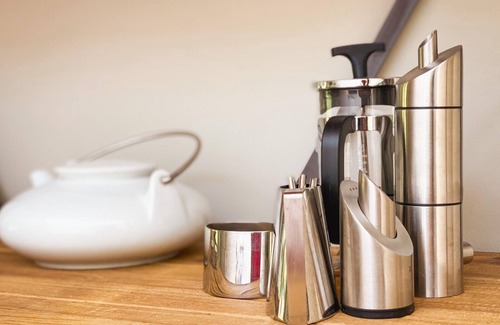 Oud-Beijerland Apartment | Cozy Studio in Oud-Beijerland with Kitchen & Breakfast