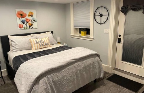 Wellesley Apartment | Charming Studio Steps from Wellesley & Babson Colleges