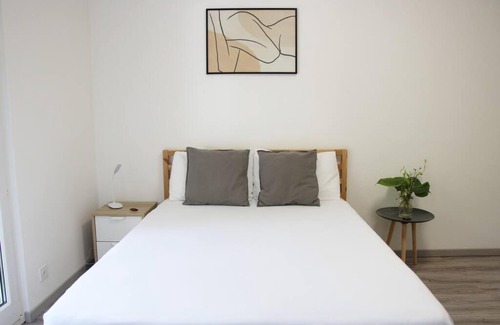 Viganello Apartment | Cozy Studio Getaway with Complimentary Parking