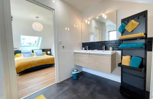 Larmor-Plage Apartment | Elegant T2 with Child-Friendly Amenities by the Rade