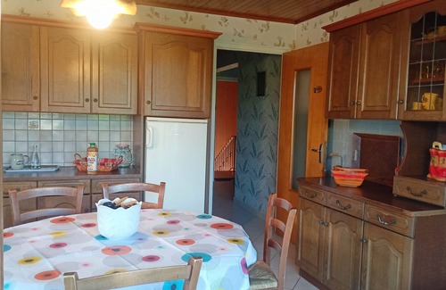 Larringes Apartment | Lovely T4 apartment in village house with mountain views, close to shops.