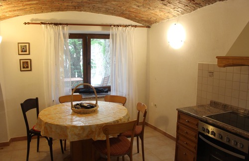 Grizane House | Relaxing Getaway at Rustic Villa Bartola with Ocean Views
