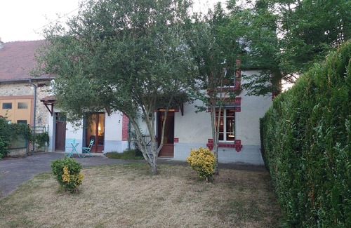 La Chatre-Langlin Cottage | Charming Berrichonne Cottage with Pool Near Saint Benoit Du Sault