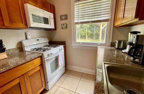 Audubon Apartment | Ideal 2 Bedroom Near Tulane/Loyola with Breakfast Included