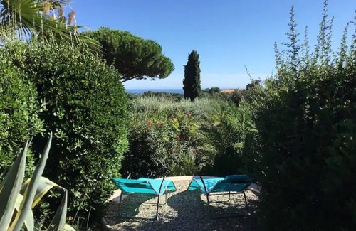 La Croix-Valmer Villa | Charming Vacation Home with Pool & Sea View Bliss