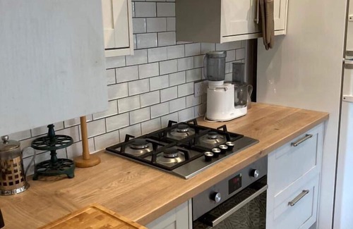 Tenby Cottage | Enchanting Victorian Cottage with Garden in Tenby