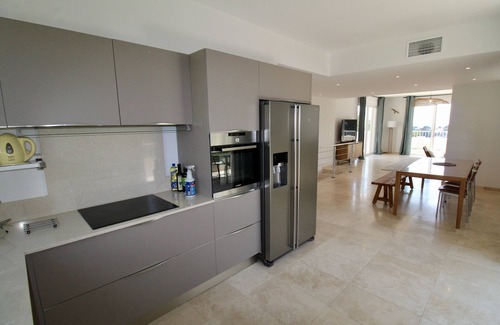 Carry-le-Rouet Villa | Inviting Villa with Ocean Views and Pool Near the Beach