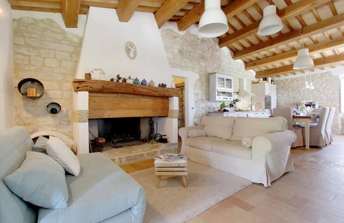 Genga House | Guest Rated 10/10: Le Rondinelle with Private Pool & Spa