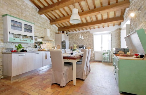 Genga House | Guest Rated 10/10: Le Rondinelle with Private Pool & Spa
