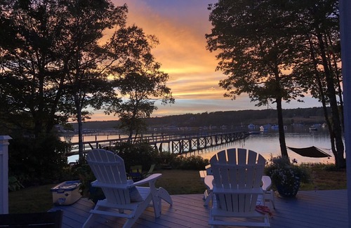 New Harbor House | Idyllic Waterfront Cottage on Pemaquid Harbor - 10/10 Rating