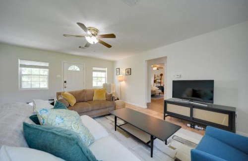 Wimberley House | Charming Wimberley Vacation Rental with Yard & Spa