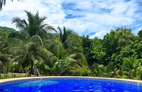 Alegria Apartment | Lovenista Retreat and Camping Site - near Alegria to Kawasan Canyoneering