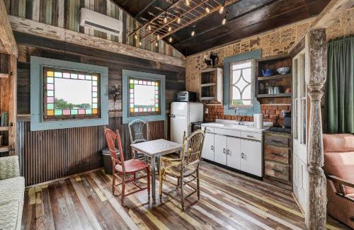 Lampasas House | Lover's Lair at Bent Tree Ranch
