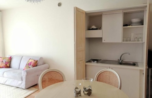 Lovere Condo | Explore Lovere Castle: Pomegranate Apartment Retreat