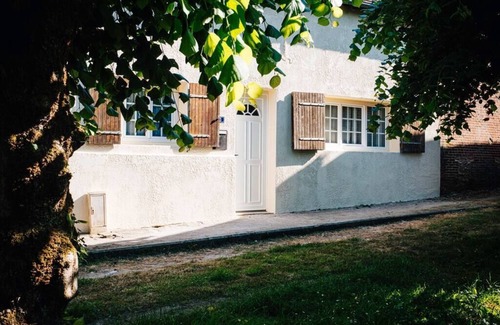 Moulins-la-Marche House | Relax in Loveroom Du Perche: Cozy House with Balneo