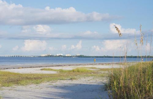 Fort Myers Beach Apartment | Lovers Key #1106 by Sun Palace Vacations