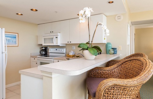 Fort Myers Beach Apartment | Experience Bliss at Lovers Key Resort with Oceanfront Views