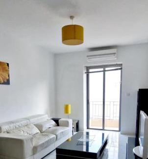 Tal-Ibrag Apartment | Lovey flat for 7 people in St Julians
