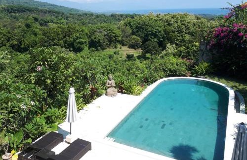 Kayu Putih Villa | Paradise by the Ocean: 5-Star Lovina Retreat Awaits
