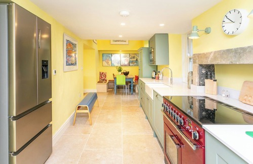 Skipton House | Lovingly converted cottage sleeping 10 guests with access to an award winning wellbeing resort