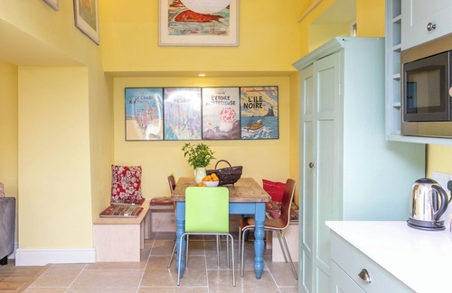 Skipton House | Lovingly converted cottage sleeping 10 guests with access to an award winning wellbeing resort