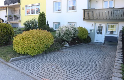 Thyrnau Apartment | Lovingly designed vacation apartment (68sqm) with private entrance and parking space