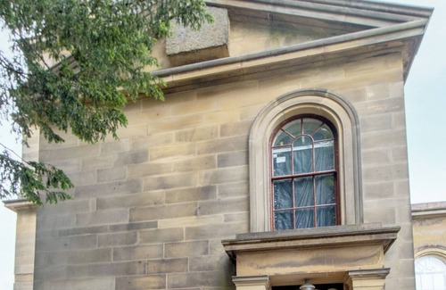 Skipton House | Lovingly restored 3 bedroom Flat with access to leading wellness retreat