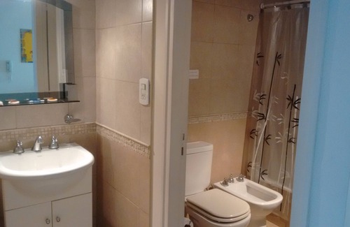Godoy Cruz Apartment | Budget-Friendly Hotel with Free Transfer and Wifi - Castelli