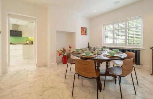 West Runton House | Pet and Child Friendly Escape at Low Wood Hotel