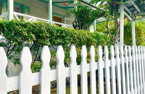 Dunmore Town Cottage | Lower Dunmore House Historic Sweet and Cozy Bahamian Style Cottage!