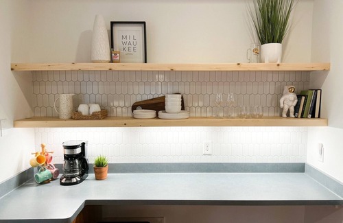 Lower East Side House | Inviting Lower East Side Retreat with Hot Tub & Breakfast