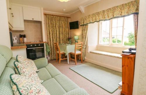 North Cadbury House | Exceptional Stay at Lower Farm Annexe - Guest Rated 9.3/10