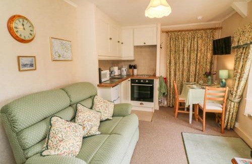 North Cadbury House | Exceptional Stay at Lower Farm Annexe - Guest Rated 9.3/10