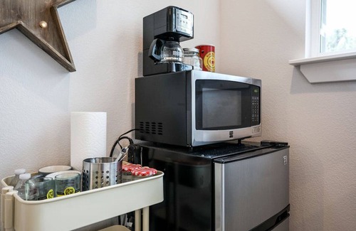 Chestnut House | Experience Comfort: Immaculate Room Near UT & Downtown