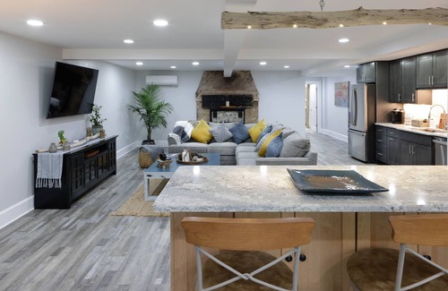 Brewster Apartment | Modern Apartment Steps from Beaches and Town Attractions