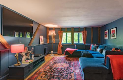 Cranbrook House | Discover Lower Standen Farm: Your Ideal Getaway