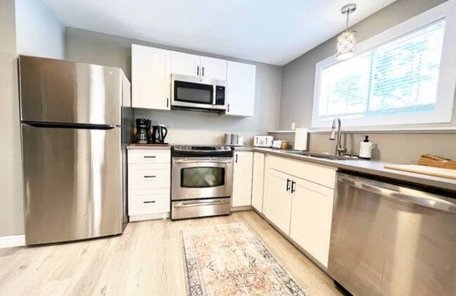 Port Williams House | Exceptional Stay at Lower Unit 1067 Rawding - Family Friendly