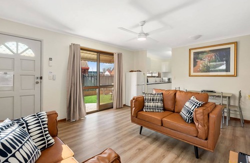 Redcliffe Apartment | Pet-Friendly Ocean View at Lowset Sutton, Redcliffe