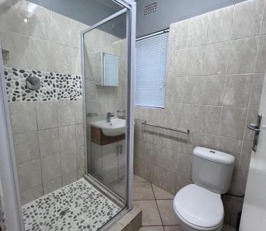 Tzaneen Apartment | Budget-Friendly Stay at Lowveld Sleepover - Family Friendly