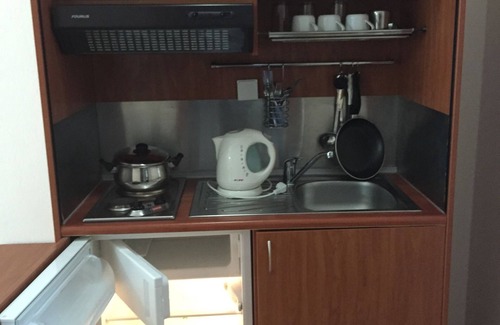 Metamorfosi Apartment | Discover Loxandra Studios: Family-Friendly with Dining Options