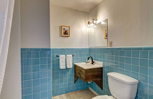 Salida Hotel | Relax at Loyal Duke Lodge: Eco-Friendly Retreat with Spa