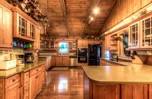 Roach House | Amazing Family Fun Lakefront Log Home with Pool & Views